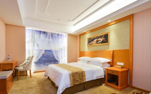 Vienna Hotel Nanjing Pukou Middle Puzhu Road Branch