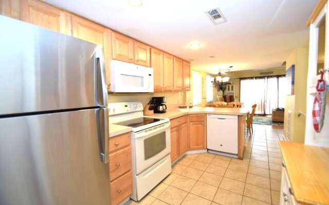 Seal Beach 13n 3 Bedroom Townhouse by RedAwning