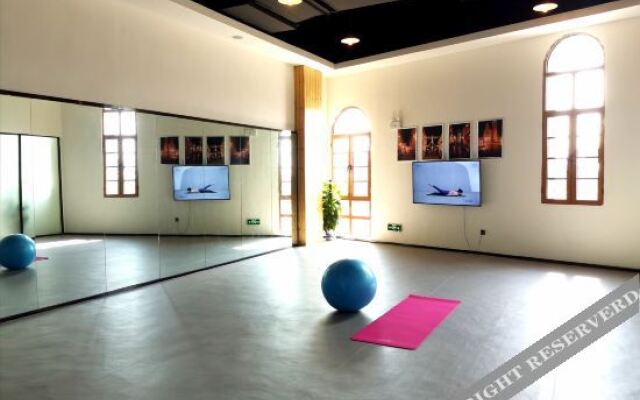 H.Brothers Meiji Hotel