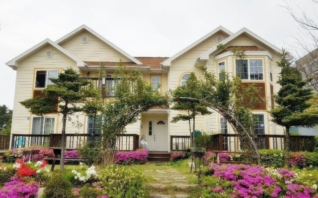 Yangyang Galmegi Pension