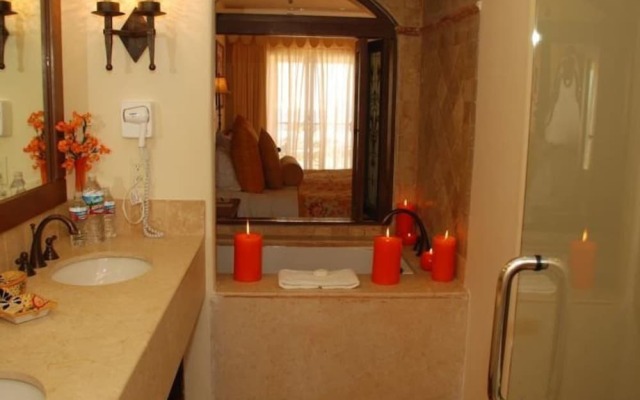Ultimate Family Two Bedroom Suite at Cabo San Lucas