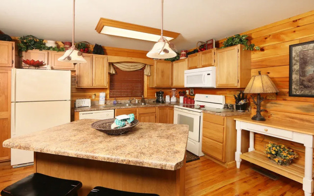 Smoky Mountain Getaway 435 By Redawning