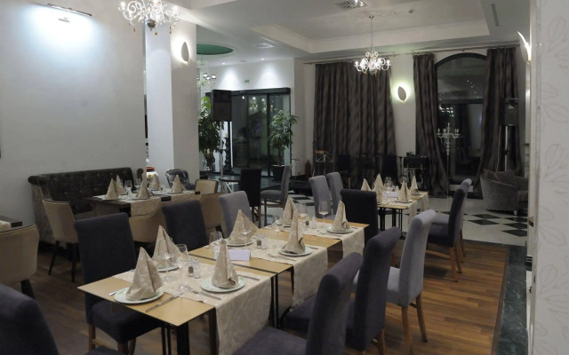Dioni Boutique Hotel