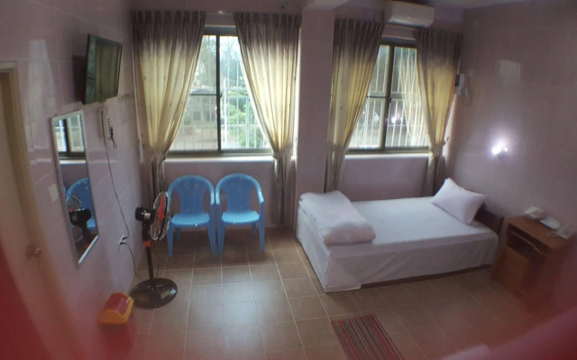 Red Dragon Hotel Hsipaw