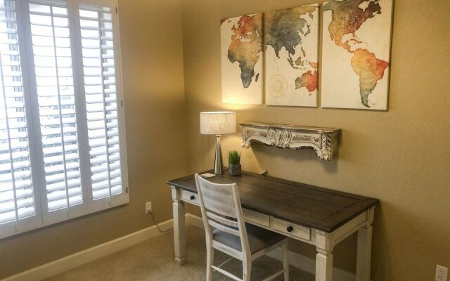 E Sandia Circle - 5 Br Home
