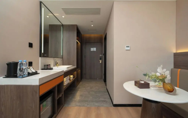 World Hotel  Jinan CBD MixC Branch