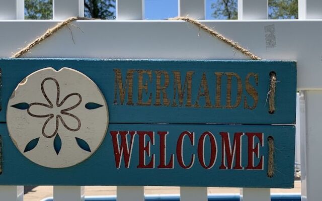 Eagle Wing Inn - Cape Cod