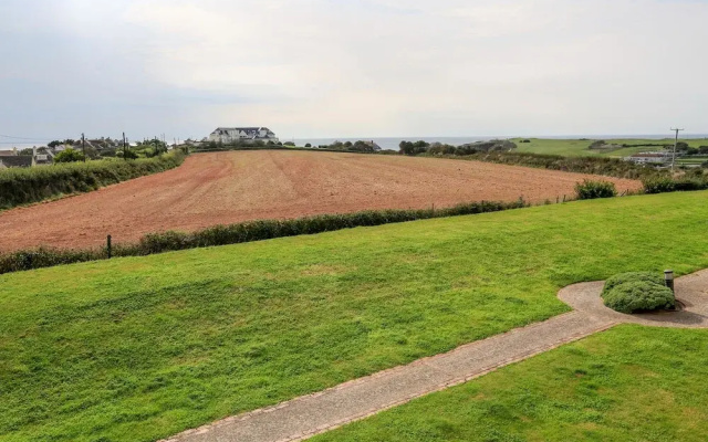 8 Thurlestone Beach
