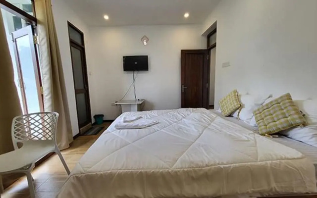 Fabhotel Sri Vari Studio Apartment