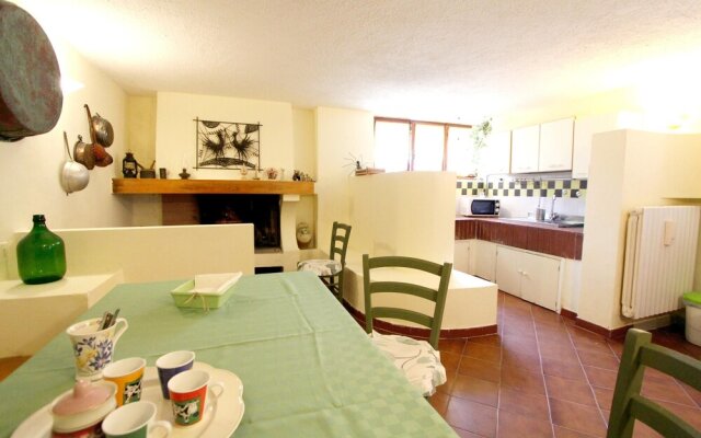 Apartment With 2 Bedrooms In Tollo With Wifi 6 Km From The Beach
