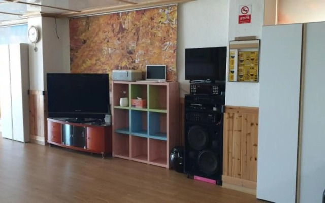 Yeongdeok Ttalbujadaege Pension