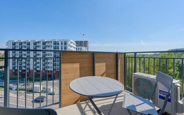 Apartments Wagrowska 12H by Renters