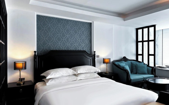 Glory Boutique Suite
