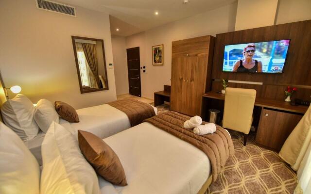 Mf Hotel Oran