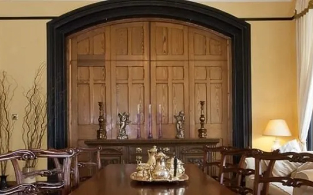The Royal Hotel Tain