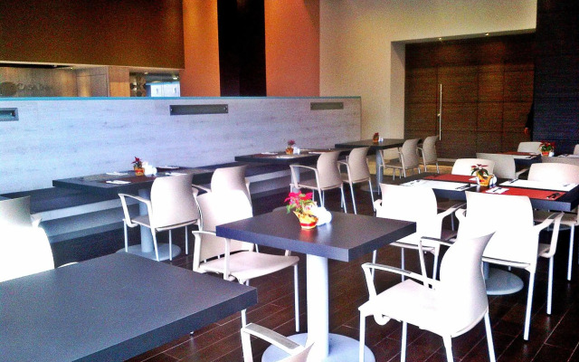 Hotel Casa Inn Galerias