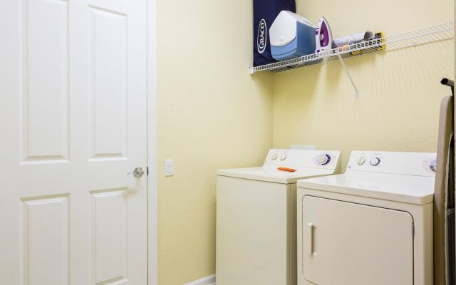 Comfortable Vacation Apartment 266643