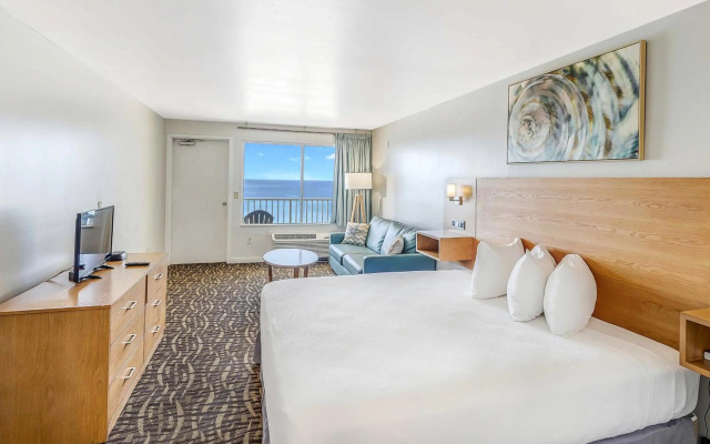 Beach Tower Beachfront Hotel, a By The Sea Resort