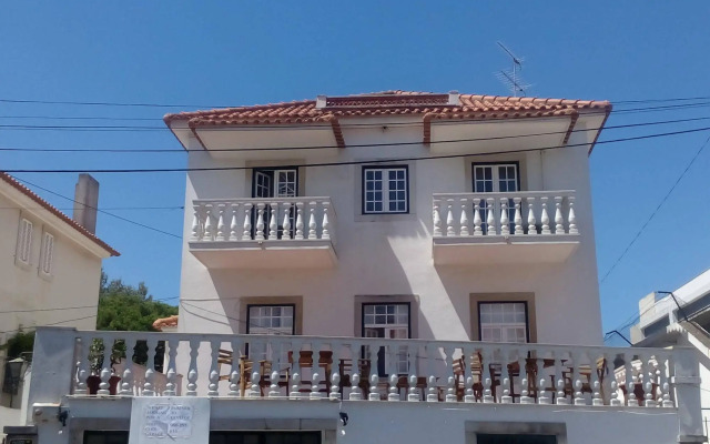 Eco Ljmonade Hostel