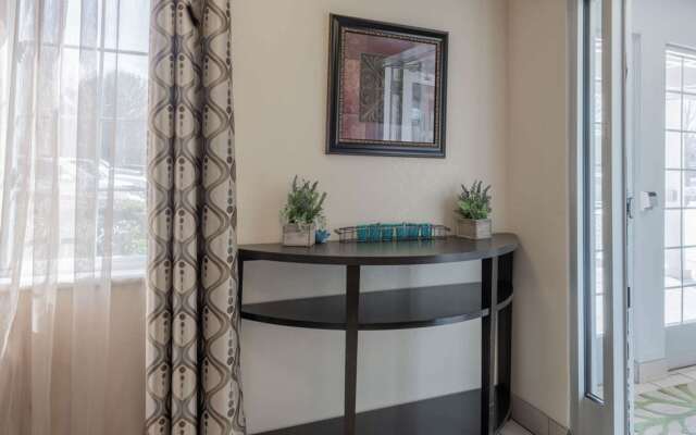 Sonesta Simply Suites Nashville Brentwood