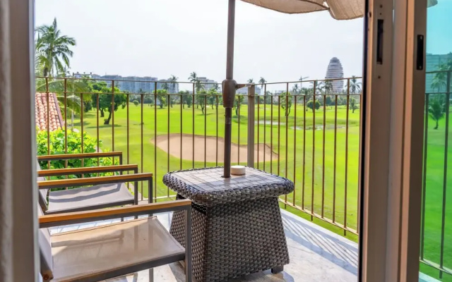 Family Condo with 3 BDR Pool & Hot tub