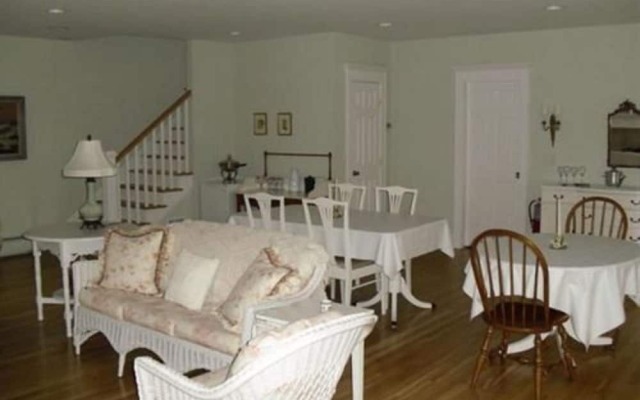 The Shearwater Inn