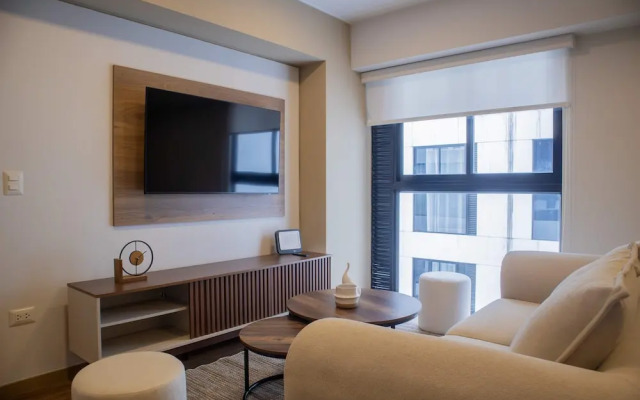 w Elegant 2BR w Distinctive Deco in Miraflores