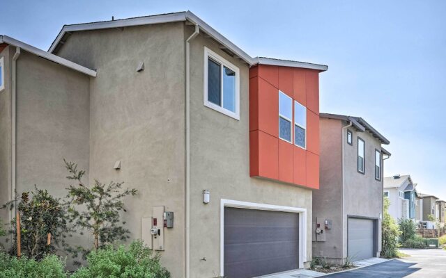 Pet-friendly Elk Grove Retreat w/ Balcony!