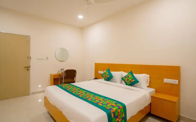 Treebo The Living Tree Khairatabad