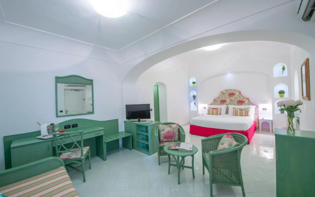Hotel Tramonto d'Oro