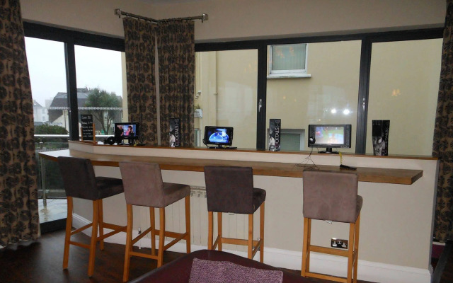 The Inn Boutique Hotel Bar and Restaurant