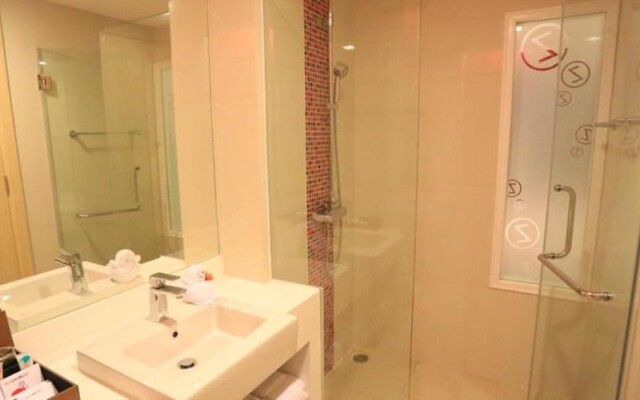 Sleep With Me Hotel design hotel @ patong
