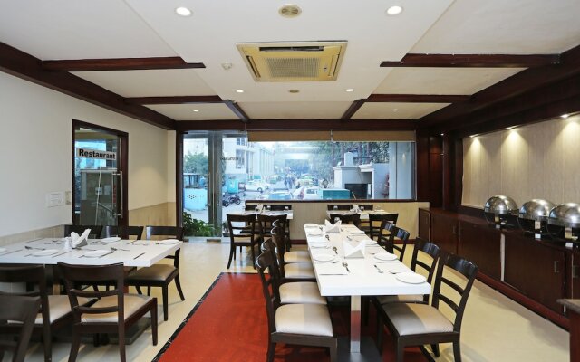 Nhu Phuc Hotel by OYO Rooms