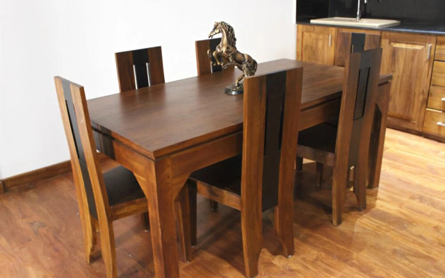 Camellia Holiday Homes