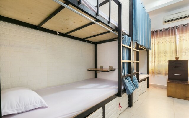 OYO 760 Ceo House Homestay - Hostel