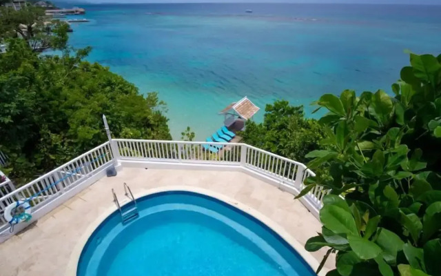 Scotch on the Rocks-Ocho Rios 5BR