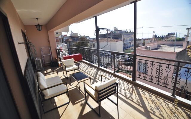 Zennova 80 Kastra Apartment