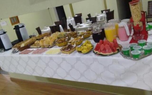 Hotel Lara's