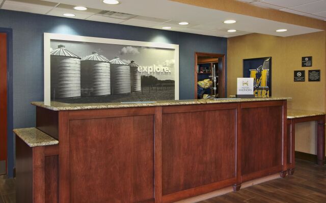 Hampton Inn & Suites Murray