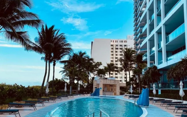 Carillon Miami Beach Private Suites