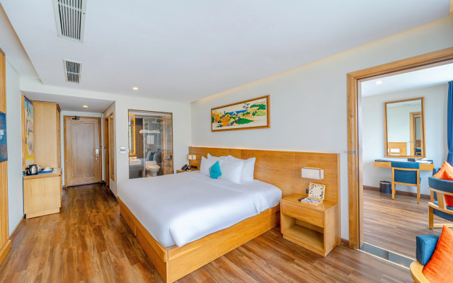 Sala Danang Beach Hotel