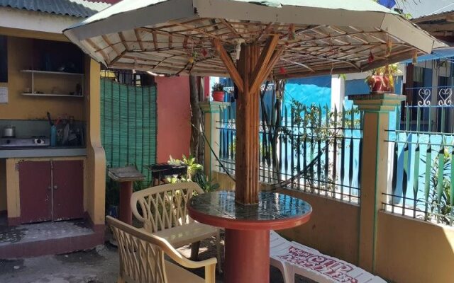 Manalo's Lodge