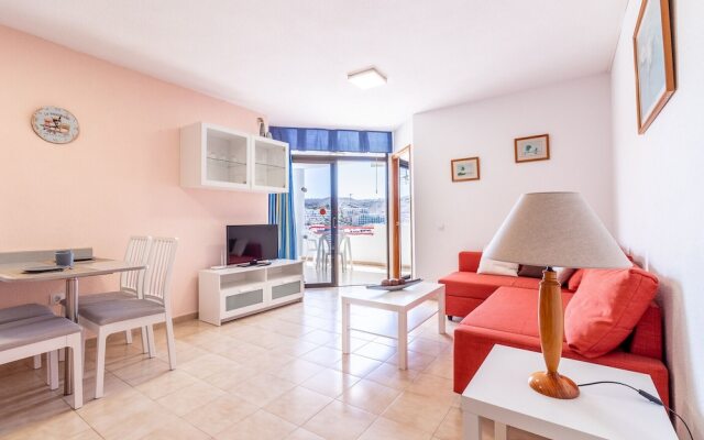35138b01 - Petrel 2, Aptos El Cardenal 906