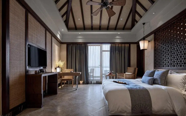 Lotus Hot Spring Hotel