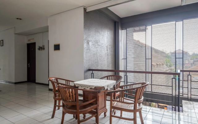 OYO 1608 Feby Maisonatte