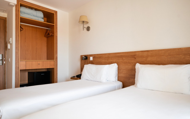 Santa Ponsa Pins Hotel