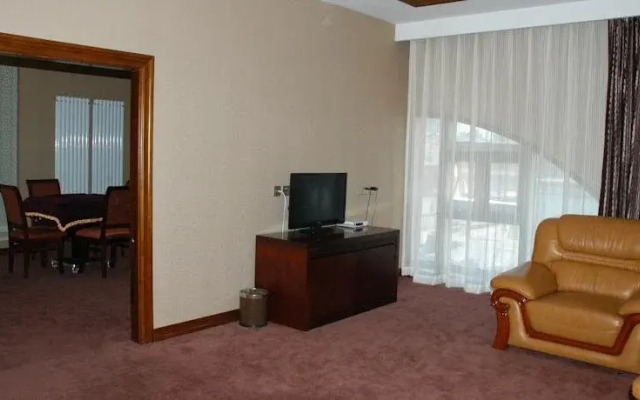 Dream Land Hotel