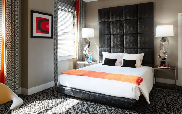 Hotel Clark