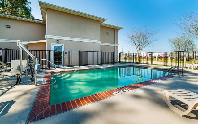 Spark by Hilton Opelousas