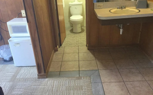 Towne Center Motel